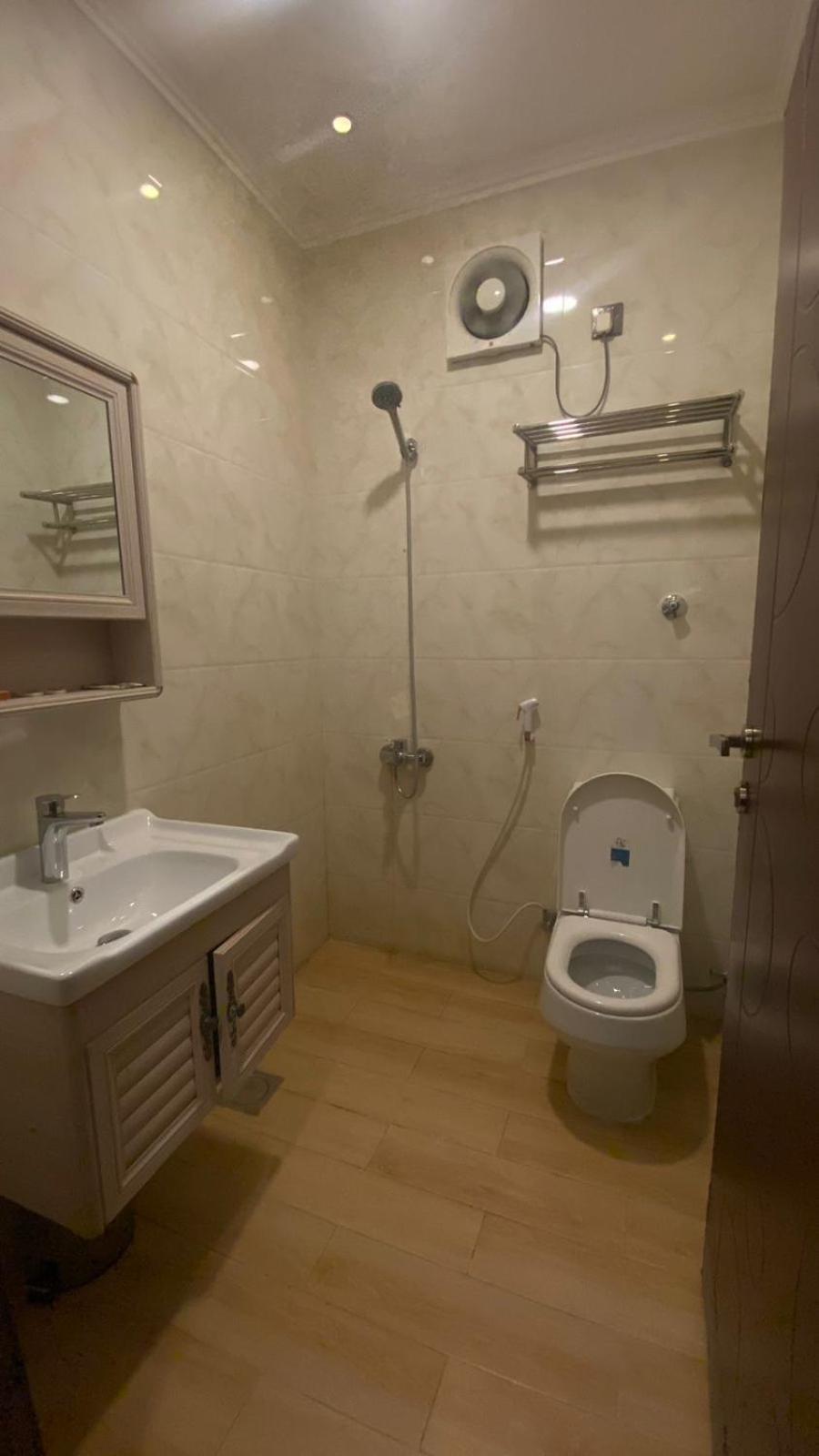 Fakher Yanbu 3 Furnished Units Bagian luar foto