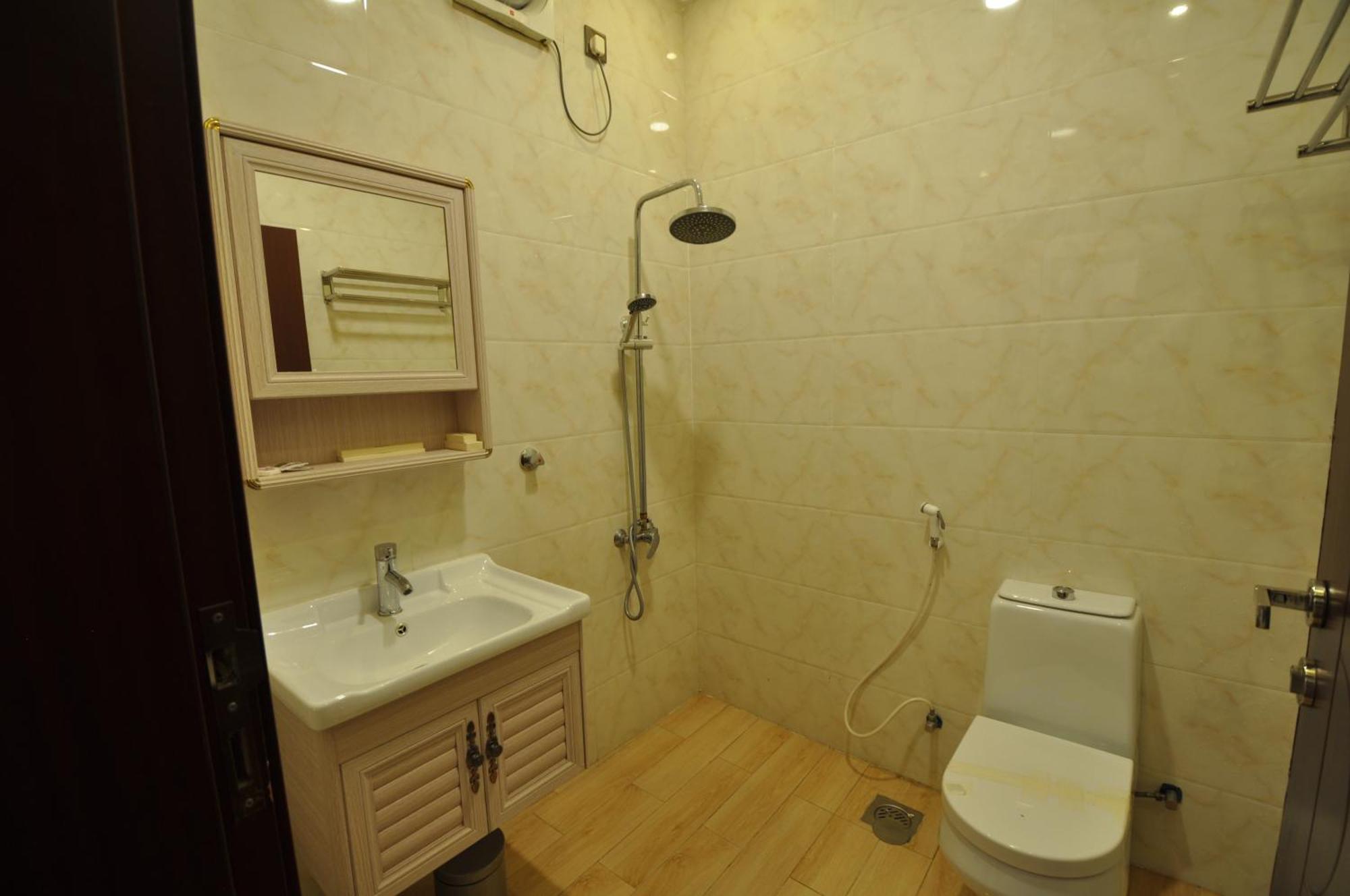 Fakher Yanbu 3 Furnished Units Bagian luar foto