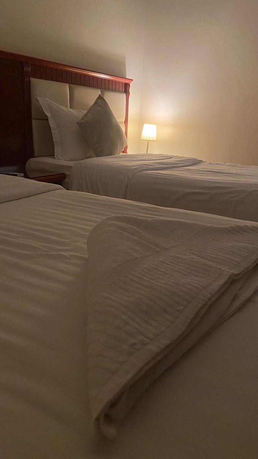 Fakher Yanbu 3 Furnished Units Bagian luar foto